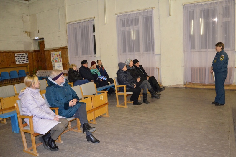 03 ноября 2023 года, в Короцком сельском доме культуры состоялась встреча жителей с руководителями и представителями различных организаций.